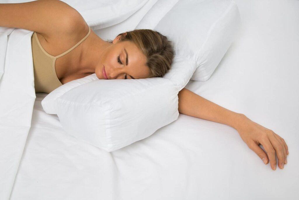 does sleeping without pillow help neck pain